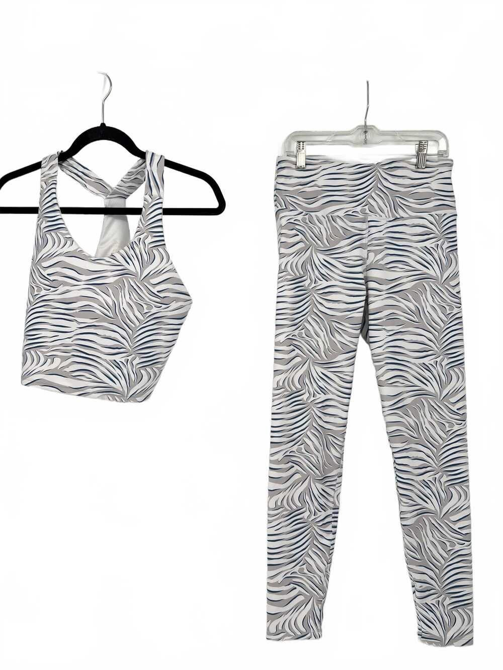 Kyodan Gray Floral Polyester Joggers | Women’s M Regular